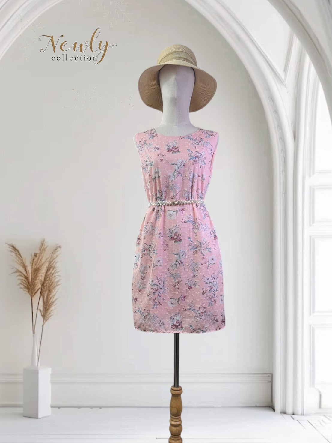Sleeve less dress